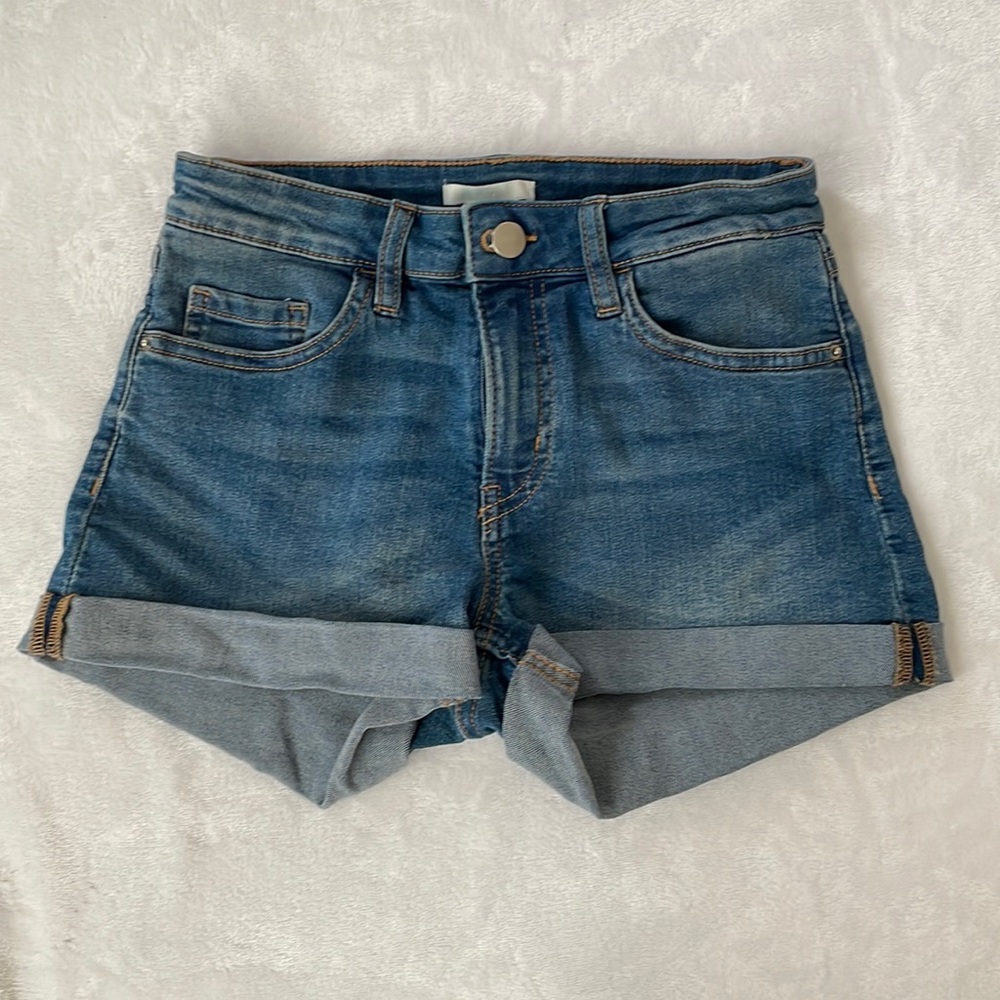 H&M Jean shorts size 2